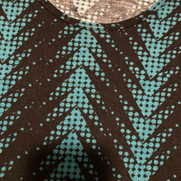 SALE 4 for $15 LuLaRoe classic tee - Picture 2 of 2